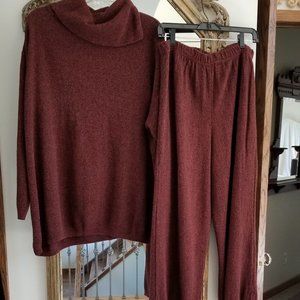 Stephanie Schuster for Princess Knitwear Top and Pant Set - Wine Color, Size 2